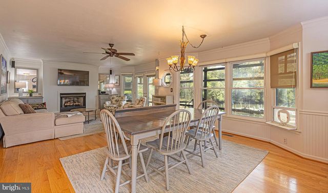 37 HICKORY LN, Reedville, VA 22539