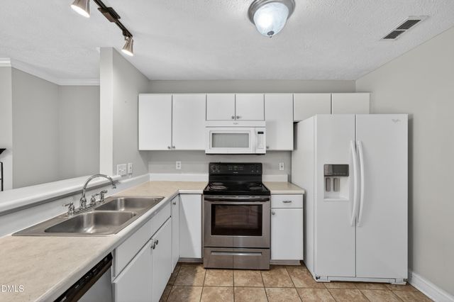 331 Bubble Creek Court 7, Fayetteville, NC 28311