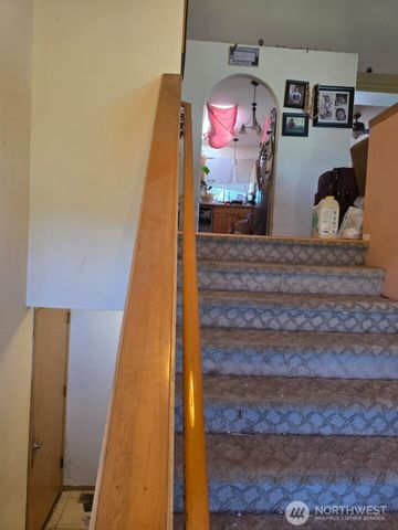 20324 86th Avenue Ct E, Spanaway, WA 98387