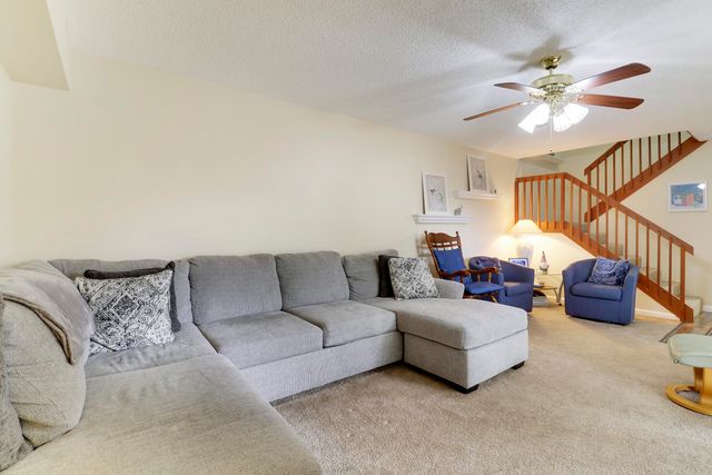 6645 66th Way, West Palm Beach, FL 33409