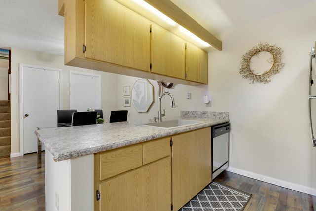 6645 66th Way, West Palm Beach, FL 33409