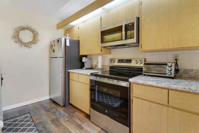 6645 66th Way, West Palm Beach, FL 33409