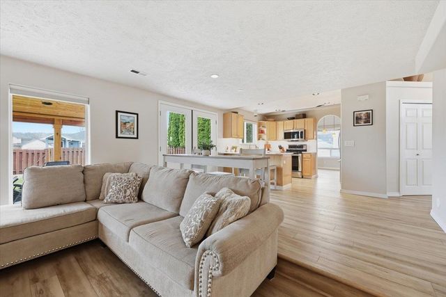 3301 S Vercler Dr, Spokane, WA 99206