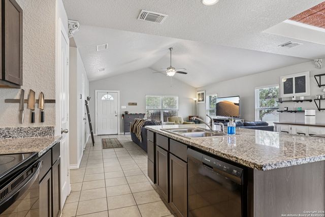 2942 Contour, Spring Branch, TX 78070