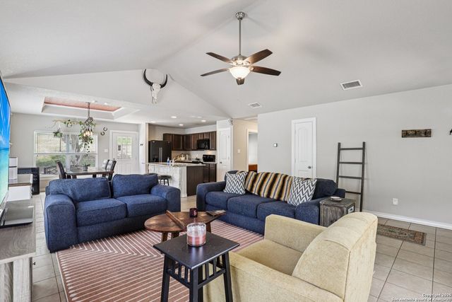 2942 Contour, Spring Branch, TX 78070