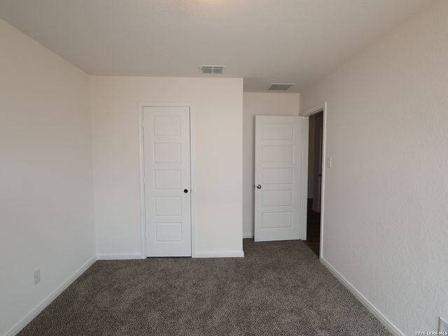 17446 Buffalo Grass Lane, Elmendorf, TX 78112