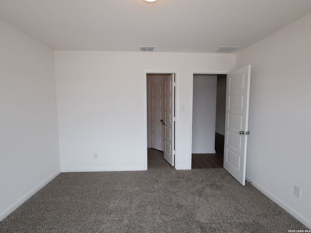 17446 Buffalo Grass Lane, Elmendorf, TX 78112