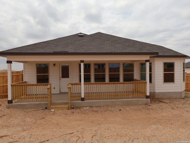17446 Buffalo Grass Lane, Elmendorf, TX 78112