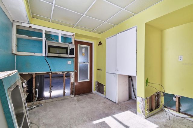 545 LILLIAN DRIVE, Madeira Beach, FL 33708