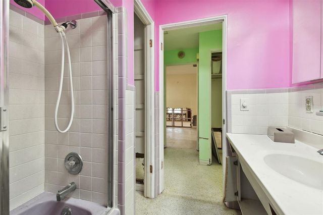 545 LILLIAN DRIVE, Madeira Beach, FL 33708