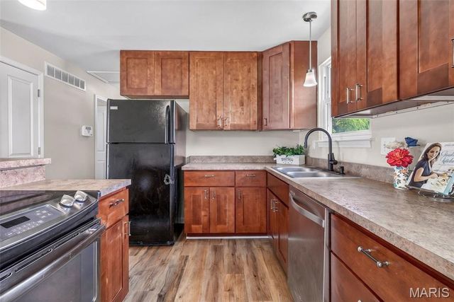 110 E Thornton Avenue, Webster Groves, MO 63119