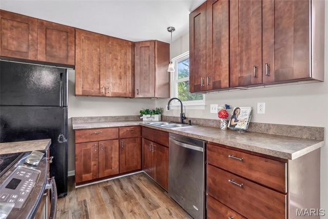 110 E Thornton Avenue, Webster Groves, MO 63119