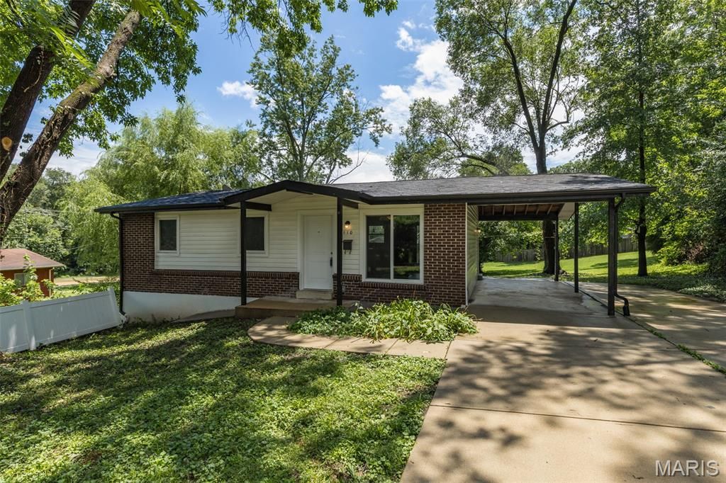 110 E Thornton Avenue, Webster Groves, MO 63119