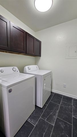 903 W Congress Street, Denton, TX 76201