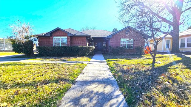 903 W Congress Street, Denton, TX 76201