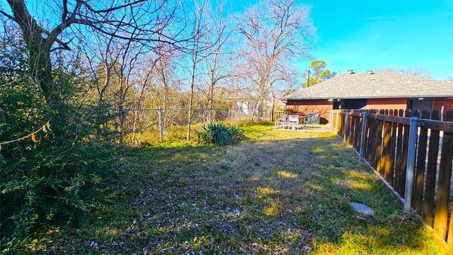 903 W Congress Street, Denton, TX 76201