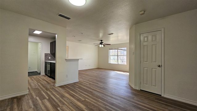 903 W Congress Street, Denton, TX 76201