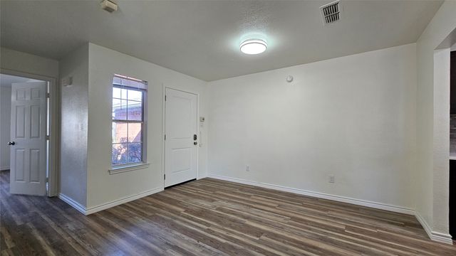 903 W Congress Street, Denton, TX 76201