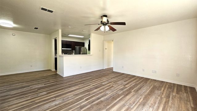 903 W Congress Street, Denton, TX 76201