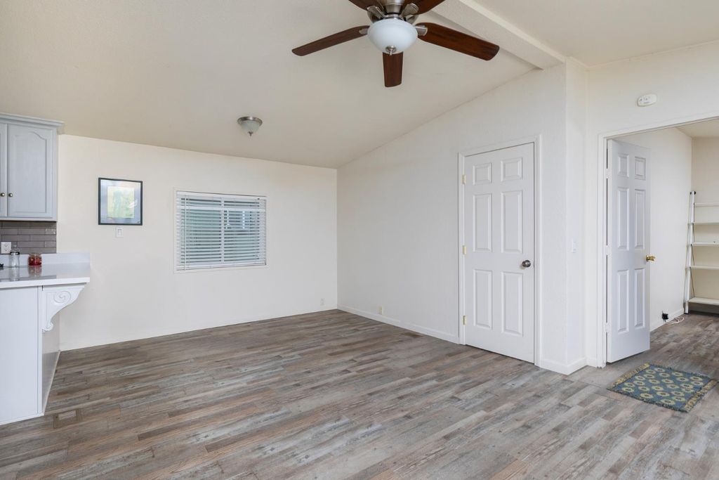 Image 15 of property listing at 8701 Highway 41 # 35, Fresno, CA 93720