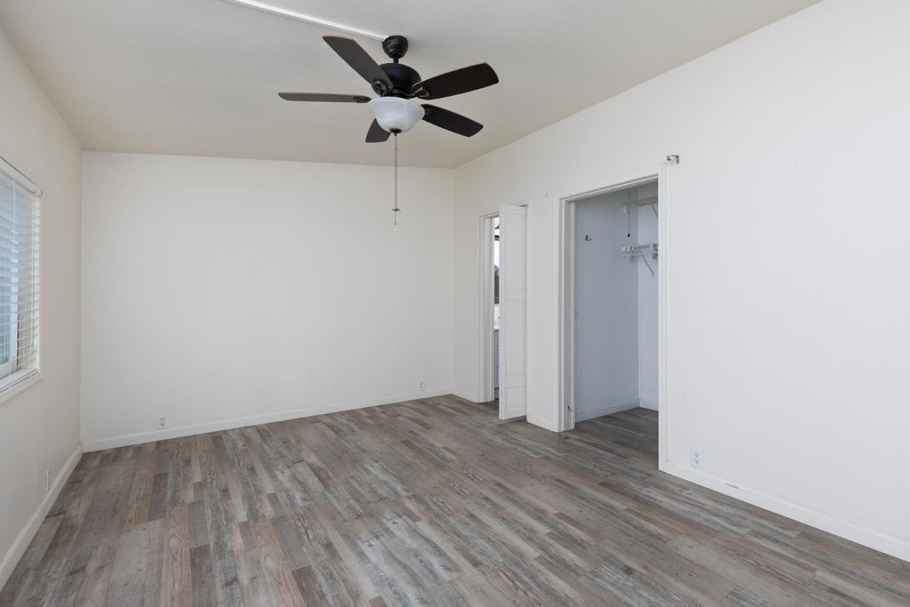 Image 24 of property listing at 8701 Highway 41 # 35, Fresno, CA 93720