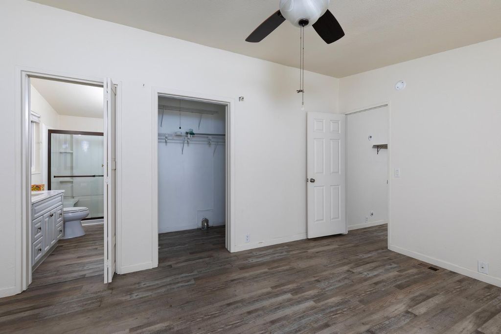 Image 25 of property listing at 8701 Highway 41 # 35, Fresno, CA 93720