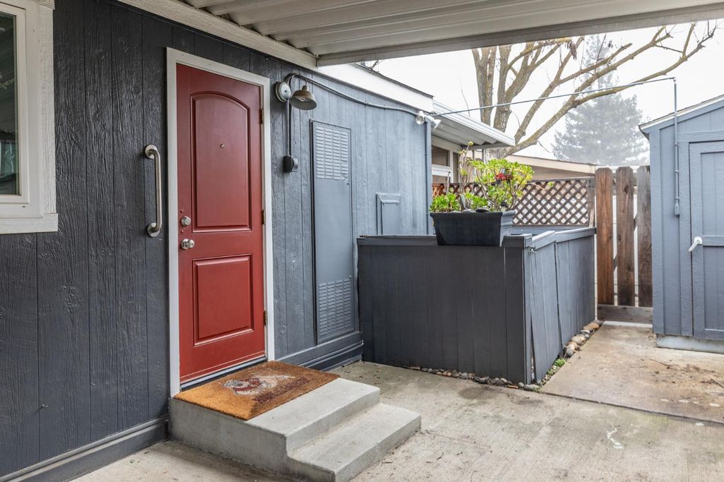 Image 35 of property listing at 8701 Highway 41 # 35, Fresno, CA 93720