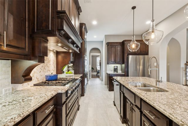 1008 Hazel Drive, Lantana, TX 76226