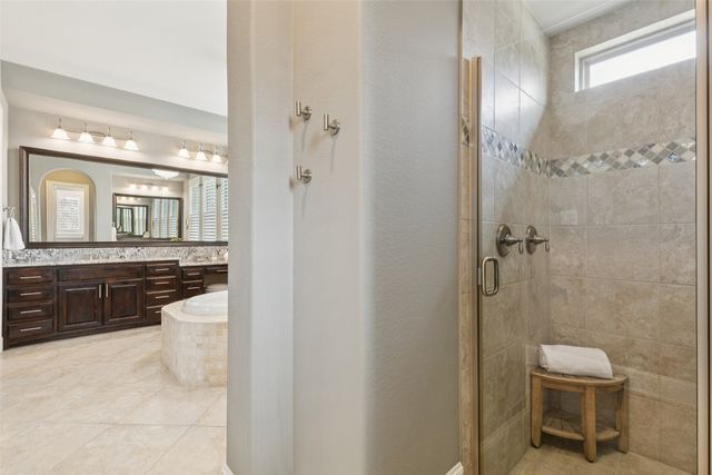 1008 Hazel Drive, Lantana, TX 76226