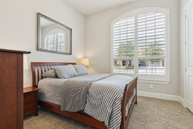 1008 Hazel Drive, Lantana, TX 76226