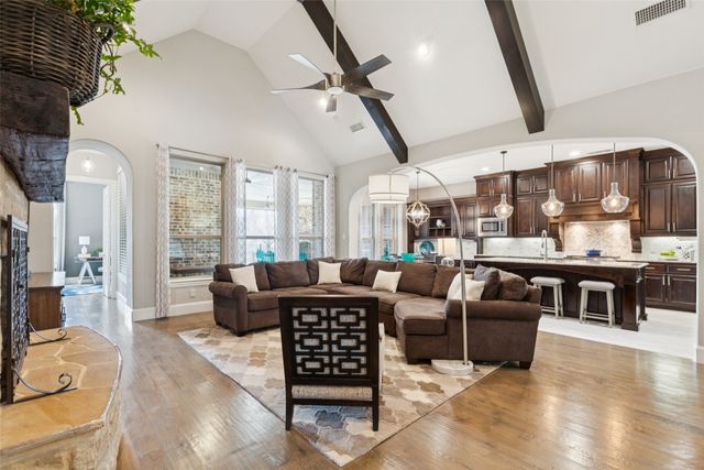 1008 Hazel Drive, Lantana, TX 76226