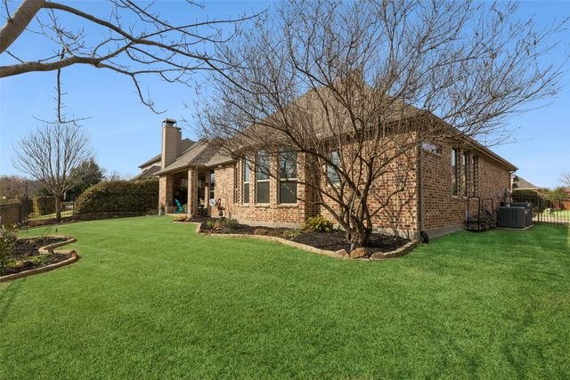 1008 Hazel Drive, Lantana, TX 76226