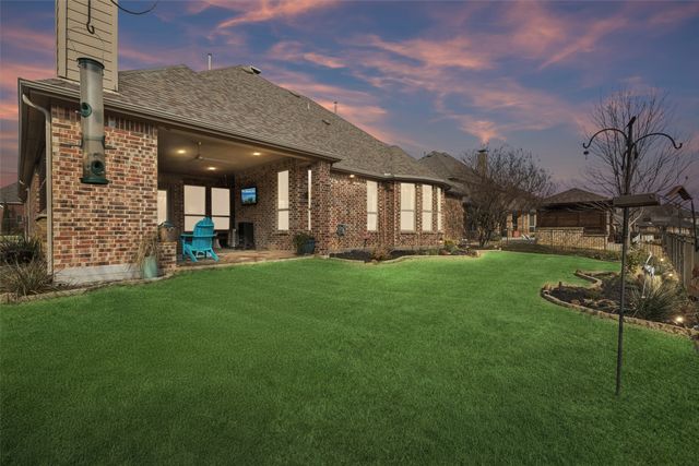 1008 Hazel Drive, Lantana, TX 76226