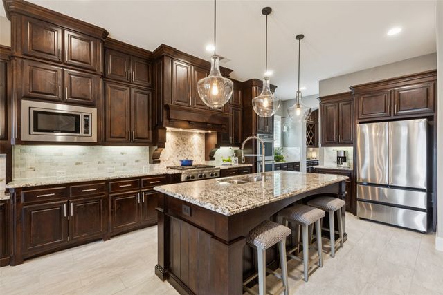 1008 Hazel Drive, Lantana, TX 76226