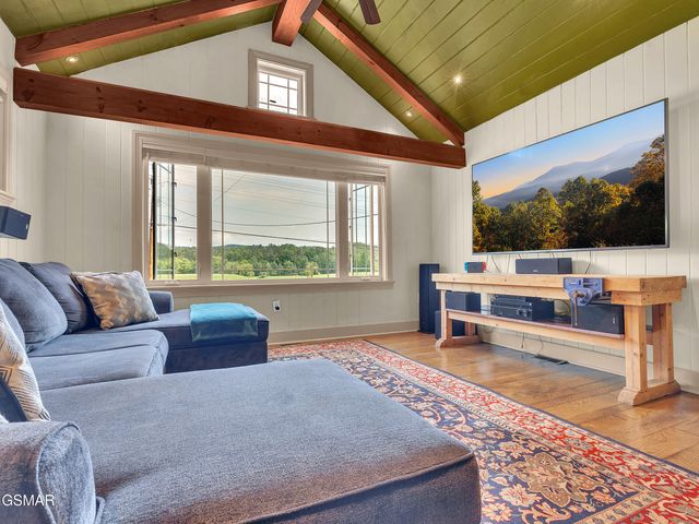 3140 Pittman Center Road, Sevierville, TN 37876