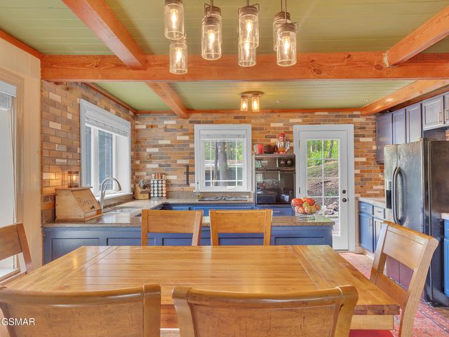 3140 Pittman Center Road, Sevierville, TN 37876