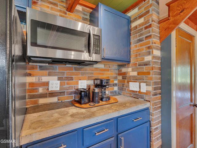 3140 Pittman Center Road, Sevierville, TN 37876