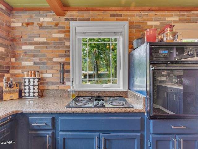 3140 Pittman Center Road, Sevierville, TN 37876