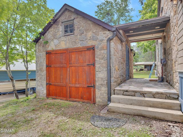 3140 Pittman Center Road, Sevierville, TN 37876