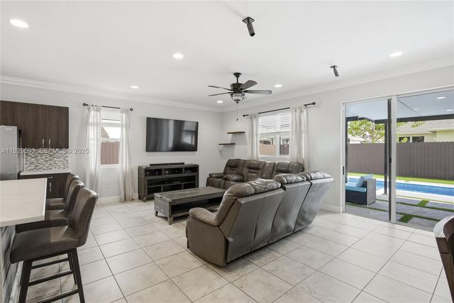 27641 SW 134th Ct, Homestead, FL 33032