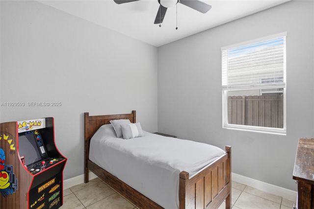 27641 SW 134th Ct, Homestead, FL 33032