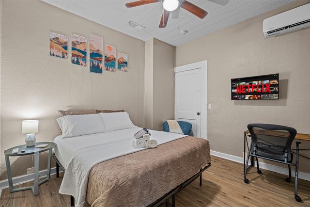 719 Melba Street, Dallas, TX 75208
