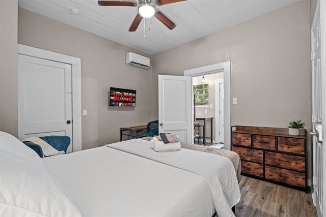 719 Melba Street, Dallas, TX 75208