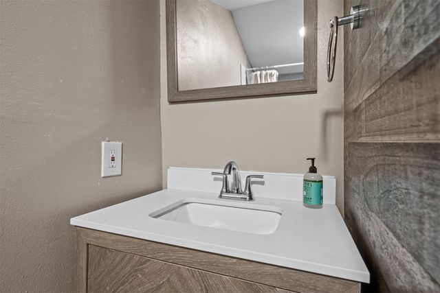 719 Melba Street, Dallas, TX 75208