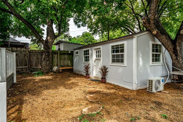 719 Melba Street, Dallas, TX 75208