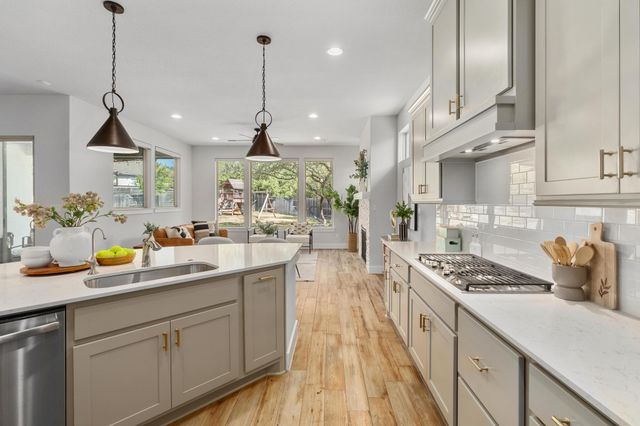 11619 Lake Stone DR, Austin, TX 78738