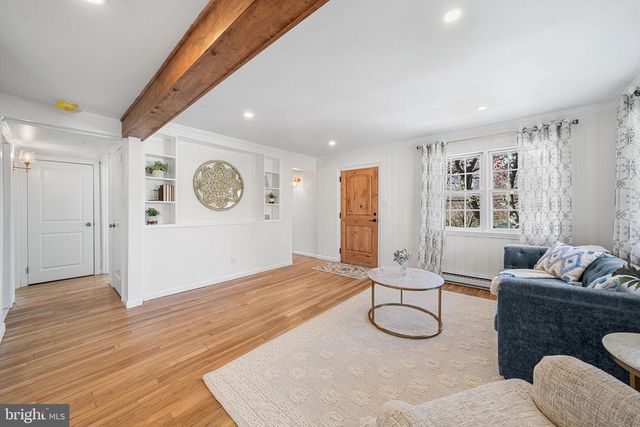 1240 E STRASBURG RD, West Chester, PA 19380