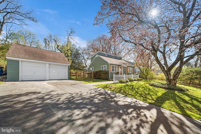 1240 E STRASBURG RD, West Chester, PA 19380