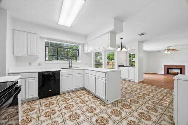 15251 Kelbrook Drive, Houston, TX 77062