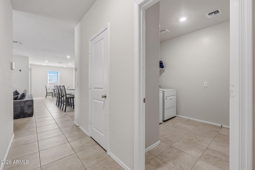 Image 13 of property listing at 25285 N 185TH Drive, Wittmann, AZ 85361
